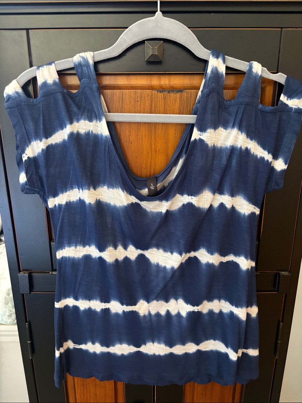 Cold-Shoulder Tie-Dye Navy and White Women’s Top